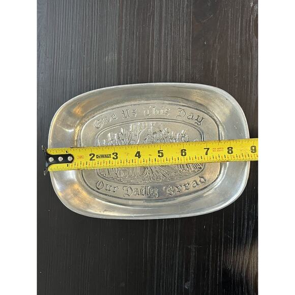 Vintage Pewter‎ CC Cantrell Bread Tray Plate "Give Us This Day Our Daily Bread" - Picture 4 of 5